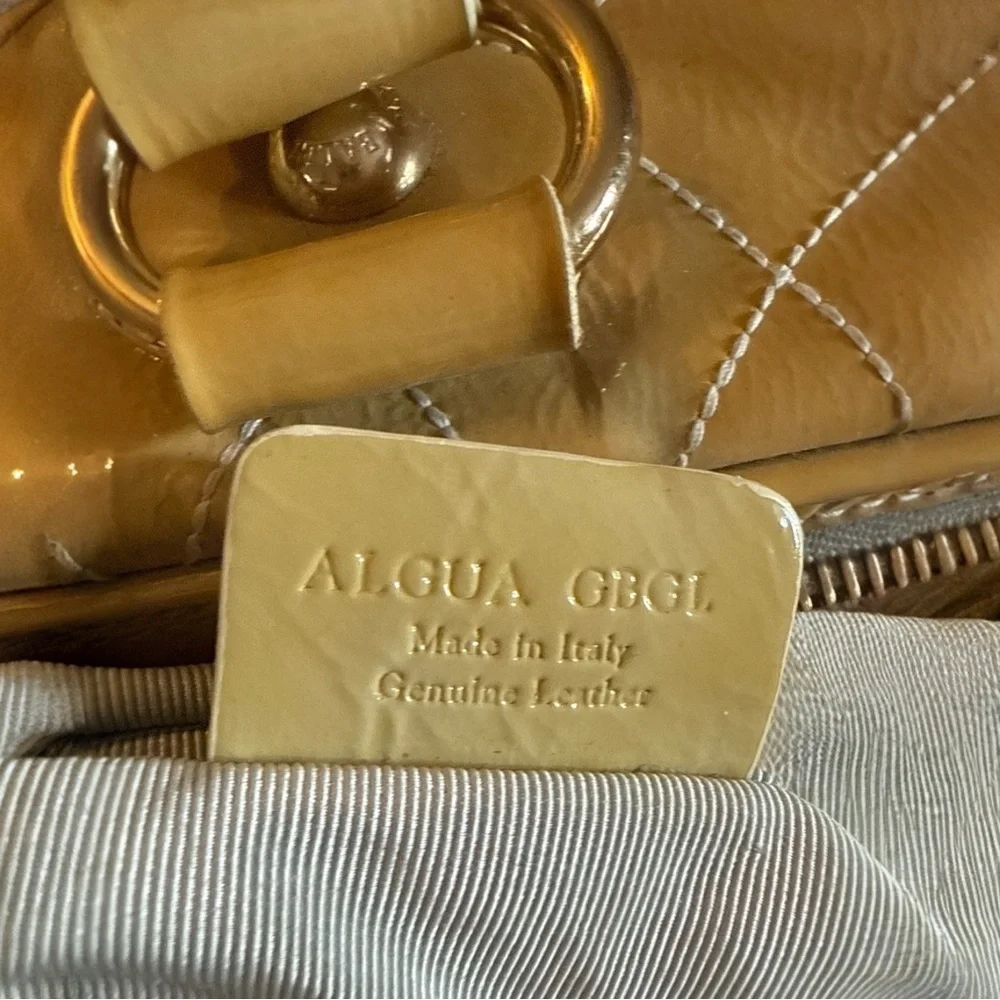 Vintage Bally Quilted Patent Leather Travel Bag Cream Italy Carryall Zipper Logo